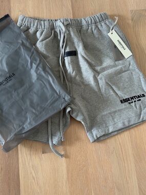 Essentials Men’s Light Grey Shorts
